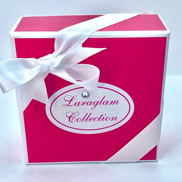 Black Acrylic Bangle Bracelet, Geometric Shaped, Swarovski Crystal Rhinestones - Picture 14 of 14